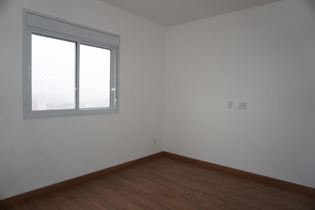Apartamento para alugar com 82m², 2 quartos e 1 vagaSuíte