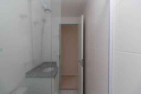 Apartamento à venda com 64m², 3 quartos e 1 vaga Apartamento à venda com 64m², 3 quartos e 1 vagaBanheiro