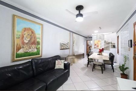 Casa à venda com 275m², 5 quartos e 4 vagasFoto 02