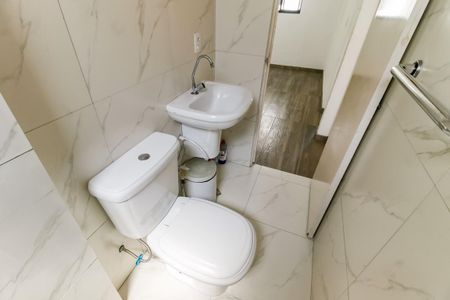 Apartamento para alugar com 45m², 2 quartos e 1 vaga Apartamento para alugar com 45m², 2 quartos e 1 vagaBanheiro