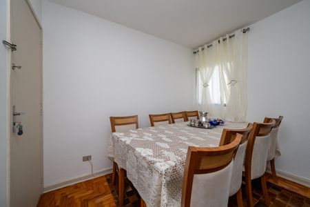 Apartamento à venda com 75m², 3 quartos e sem vagaSala
