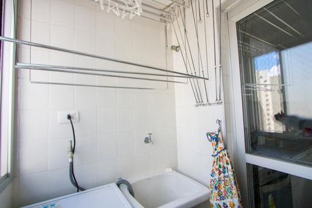 Apartamento à venda com 70m², 2 quartos e 1 vagaÁrea de serviço