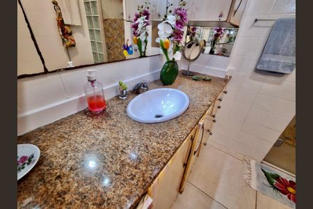 Apartamento à venda com 124m², 3 quartos e 1 vagaBanheiro social