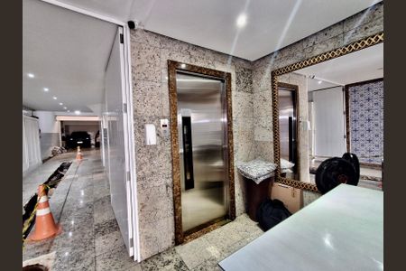 Apartamento à venda com 124m², 3 quartos e 1 vagaárea comum - Portaria