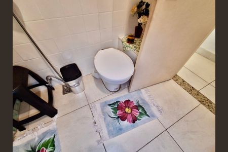 Apartamento à venda com 124m², 3 quartos e 1 vagaBanheiro social