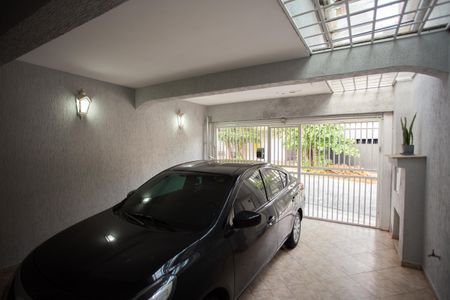 Casa à venda com 166m², 3 quartos e 2 vagasGARAGEM