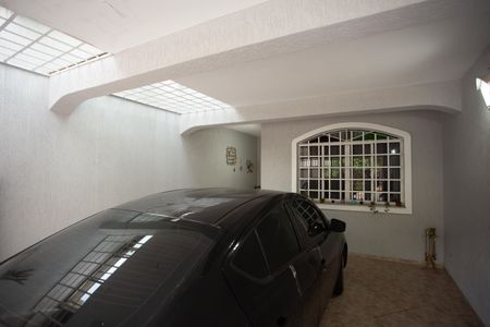 Casa à venda com 166m², 3 quartos e 2 vagasGARAGEM