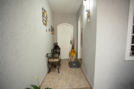 Casa à venda com 166m², 3 quartos e 2 vagasENTRADA