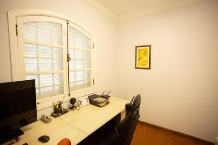 Casa à venda com 166m², 3 quartos e 2 vagasQuarto 2