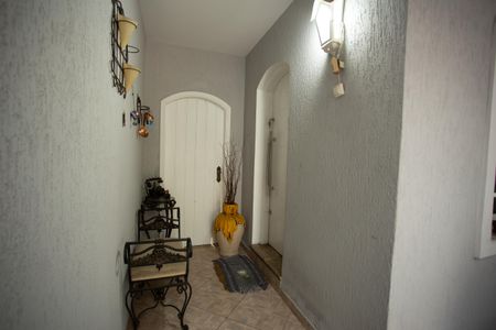 Casa à venda com 166m², 3 quartos e 2 vagasENTRADA