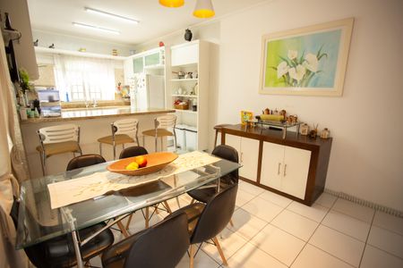 Casa à venda com 166m², 3 quartos e 2 vagasSala de Jantar