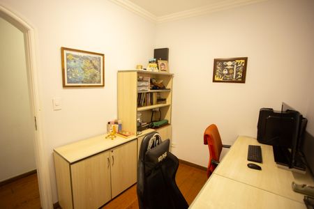 Casa à venda com 166m², 3 quartos e 2 vagasQuarto 2