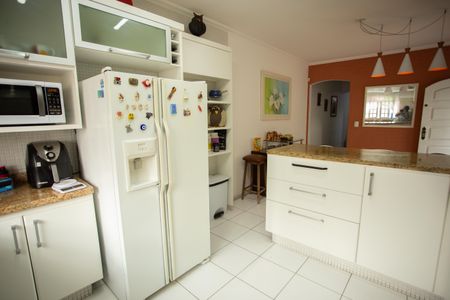 Casa à venda com 166m², 3 quartos e 2 vagasCozinha