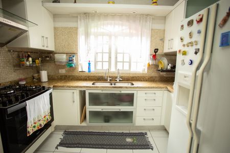 Casa à venda com 166m², 3 quartos e 2 vagasCozinha