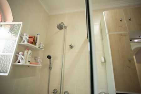 Casa à venda com 166m², 3 quartos e 2 vagasBanheiro do Quarto 1