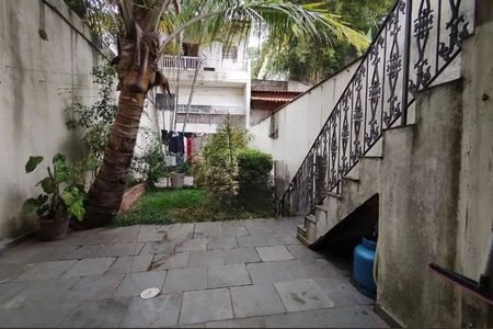 Casa à venda com 484m², 5 quartos e 7 vagasFoto 03