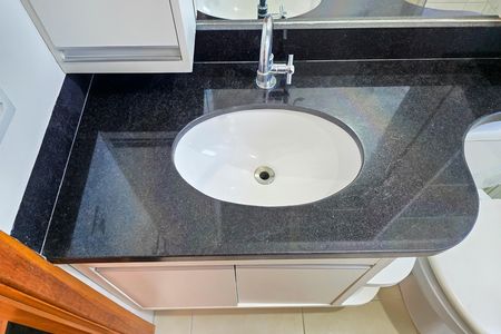 Apartamento para alugar com 87m², 2 quartos e 2 vagas Apartamento para alugar com 87m², 2 quartos e 2 vagasBanheiro