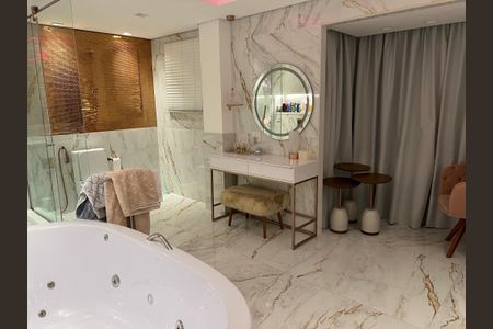 Apartamento à venda com 410m², 3 quartos e 3 vagasBanheiro 1