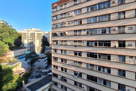 Apartamento à venda com 105m², 3 quartos e 1 vaga Apartamento à venda com 105m², 3 quartos e 1 vagaSala