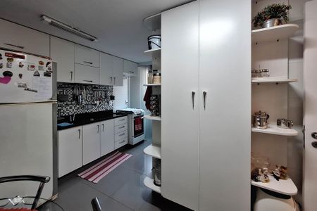 Apartamento à venda com 105m², 3 quartos e 1 vaga Apartamento à venda com 105m², 3 quartos e 1 vagaCozinha