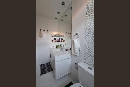 Apartamento à venda com 105m², 3 quartos e 1 vaga Apartamento à venda com 105m², 3 quartos e 1 vagaBanheiro da Suíte