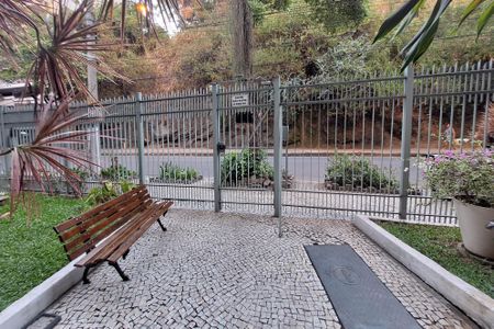 Apartamento à venda com 105m², 3 quartos e 1 vaga Apartamento à venda com 105m², 3 quartos e 1 vagaFachada