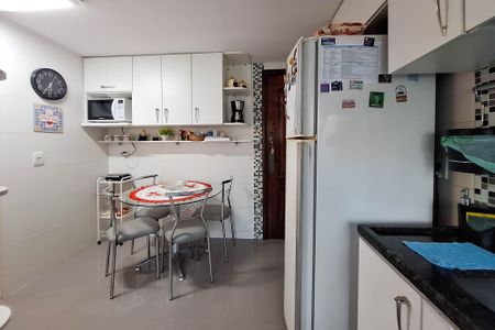 Apartamento à venda com 105m², 3 quartos e 1 vaga Apartamento à venda com 105m², 3 quartos e 1 vagaCozinha