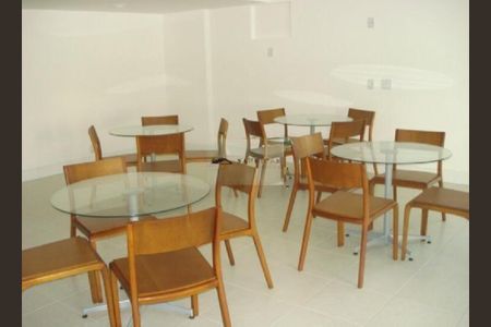 Apartamento à venda com 58m², 2 quartos e 1 vaga