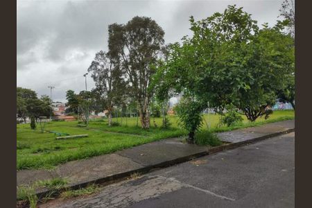 Casa à venda com 175m², 3 quartos e 5 vagas