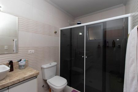 Casa à venda com 120m², 3 quartos e 2 vagas Casa à venda com 120m², 3 quartos e 2 vagasBanheiro da Suíte