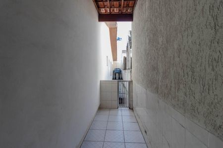 Casa à venda com 120m², 3 quartos e 2 vagas Casa à venda com 120m², 3 quartos e 2 vagasVaranda
