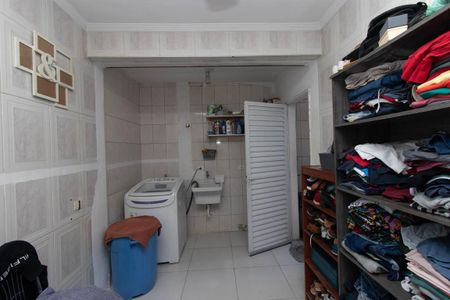 Casa à venda com 120m², 3 quartos e 2 vagas Casa à venda com 120m², 3 quartos e 2 vagasÁrea de Serviço