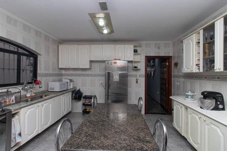 Casa à venda com 120m², 3 quartos e 2 vagas Casa à venda com 120m², 3 quartos e 2 vagasCozinha