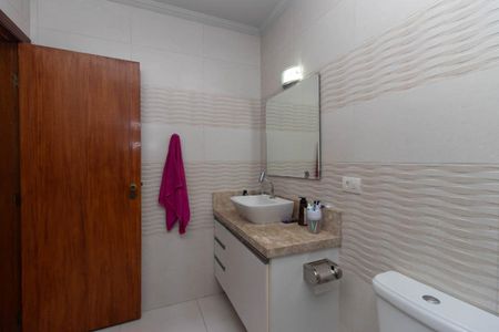 Casa à venda com 120m², 3 quartos e 2 vagas Casa à venda com 120m², 3 quartos e 2 vagasBanheiro da Suíte