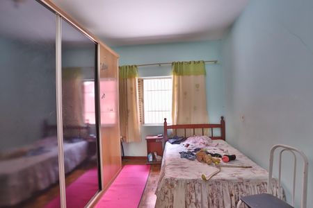 Casa à venda com 220m², 3 quartos e 9 vagas Casa à venda com 220m², 3 quartos e 9 vagasQuarto 1