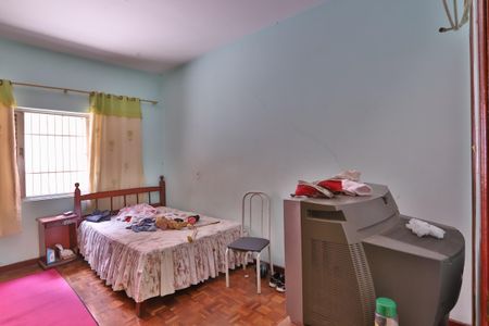 Casa à venda com 220m², 3 quartos e 9 vagas Casa à venda com 220m², 3 quartos e 9 vagasQuarto 1