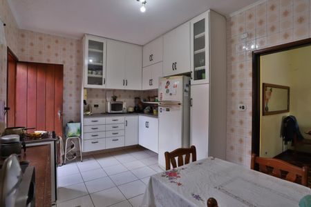 Casa à venda com 220m², 3 quartos e 9 vagas Casa à venda com 220m², 3 quartos e 9 vagasCozinha