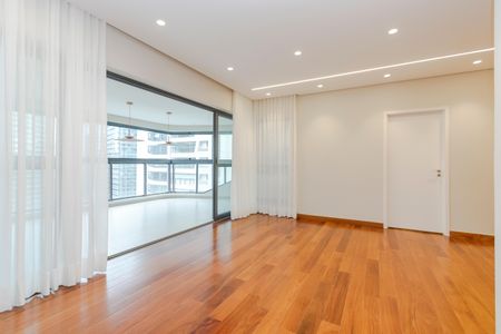 Sala de apartamento para alugar com 3 quartos, 165m² em Chácara Santo Antônio (Zona Sul), São Paulo