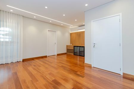 Apartamento para alugar com 165m², 3 quartos e 3 vagas Apartamento para alugar com 165m², 3 quartos e 3 vagasSala