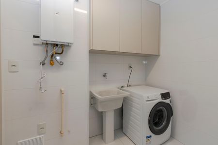 Apartamento para alugar com 165m², 3 quartos e 3 vagas Apartamento para alugar com 165m², 3 quartos e 3 vagasBanheiro de Serviço