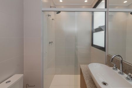 Apartamento para alugar com 165m², 3 quartos e 3 vagas Apartamento para alugar com 165m², 3 quartos e 3 vagasBanheiro da Suíte 1