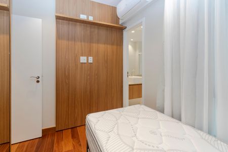Apartamento para alugar com 165m², 3 quartos e 3 vagas Apartamento para alugar com 165m², 3 quartos e 3 vagasSuíte 3