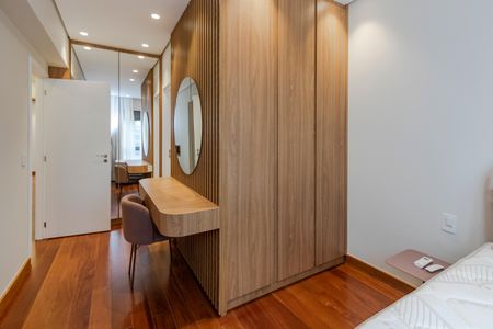 Apartamento para alugar com 165m², 3 quartos e 3 vagas Apartamento para alugar com 165m², 3 quartos e 3 vagasSuíte 2