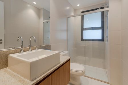 Apartamento para alugar com 165m², 3 quartos e 3 vagas Apartamento para alugar com 165m², 3 quartos e 3 vagasBanheiro da Suíte 3