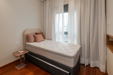 Apartamento para alugar com 165m², 3 quartos e 3 vagas Apartamento para alugar com 165m², 3 quartos e 3 vagasSuíte 2