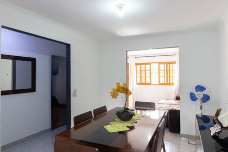 Casa para alugar com 400m², 3 quartos e 2 vagas Casa para alugar com 400m², 3 quartos e 2 vagasSala de Jantar