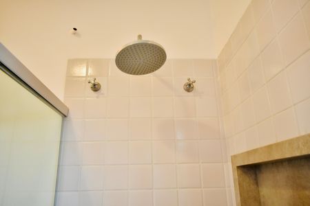 Casa de condomínio à venda com 220m², 4 quartos e 4 vagasBanheiro da Suíte 3