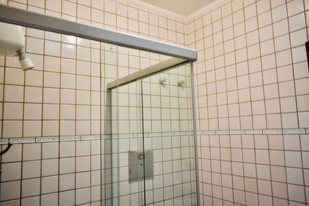 Casa de condomínio à venda com 220m², 4 quartos e 4 vagasBanheiro da Suíte 2