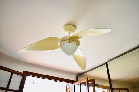 Casa de condomínio à venda com 220m², 4 quartos e 4 vagasSuíte 2