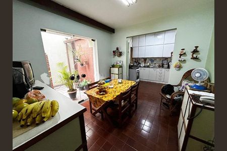 Casa à venda com 162m², 3 quartos e 2 vagas